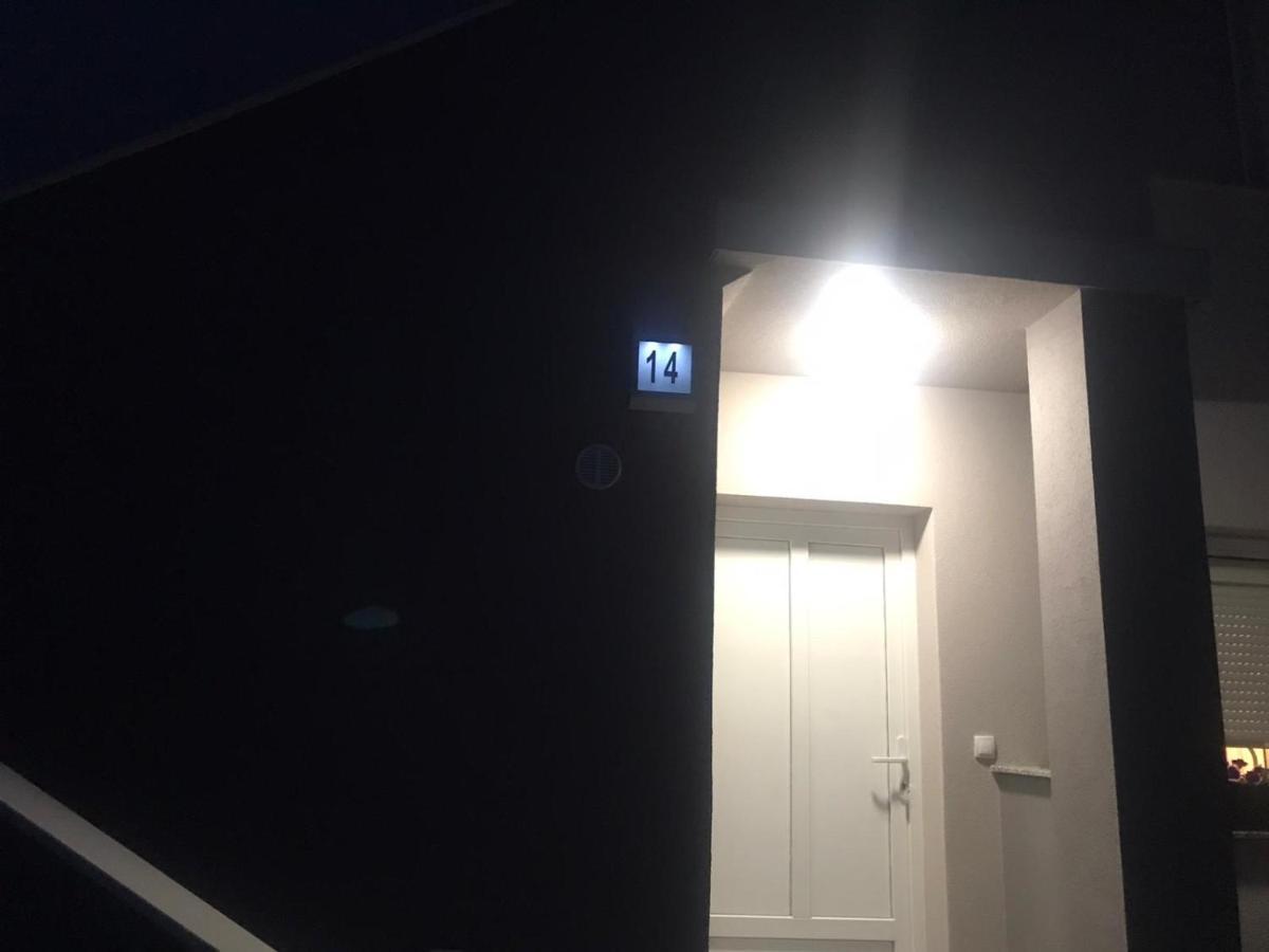 Appartamento Petra 2 Vir Esterno foto