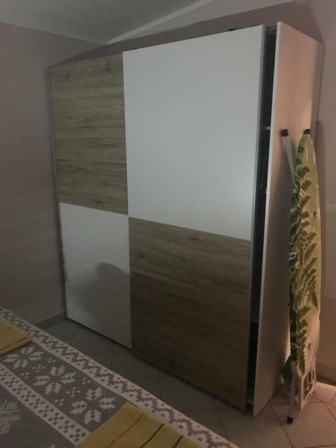 Appartamento Petra 2 Vir Esterno foto
